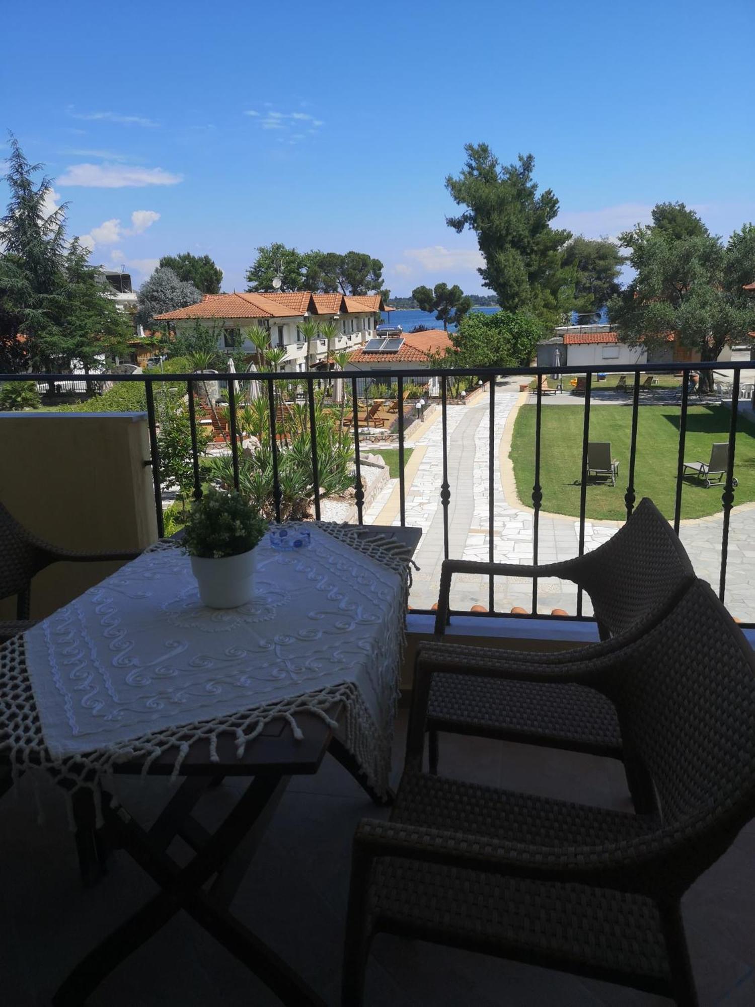 Makis Nest Apart-Hotel Βουρβουρού Εξωτερικό φωτογραφία