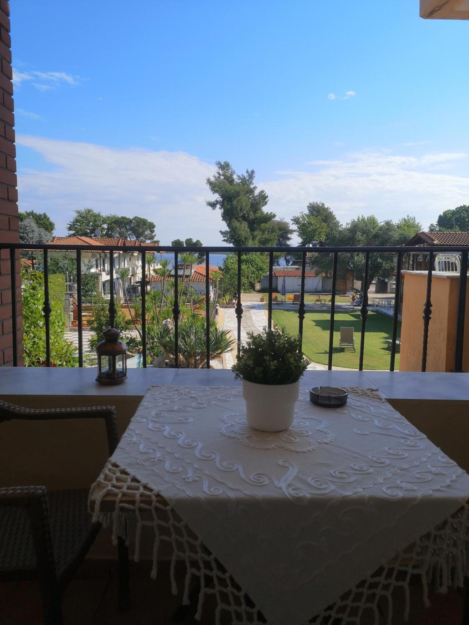 Makis Nest Apart-Hotel Βουρβουρού Εξωτερικό φωτογραφία